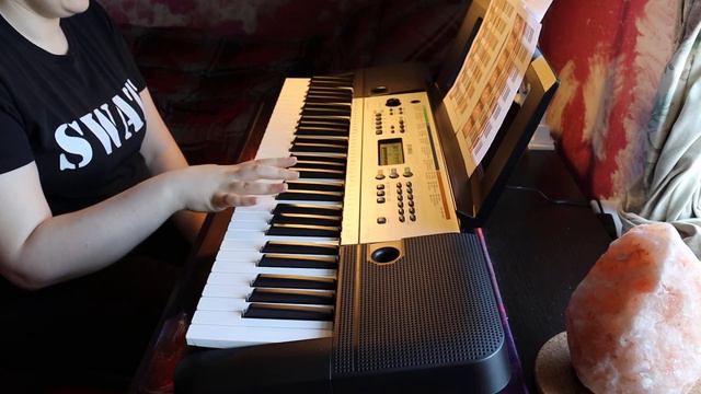 Major and Minor Chords Practice смотреть онлайн