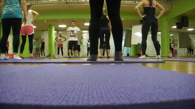 Урок пилатеса: Разминка смотреть онлайн