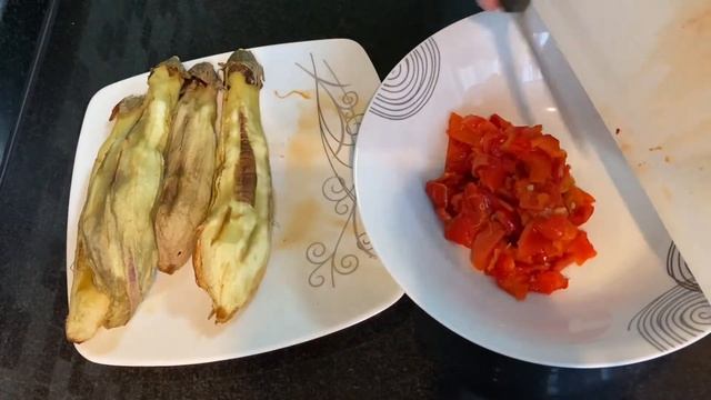 Турецкий кебаб. Салат из запечённых овощей. Söğürmeli kebab. смотреть онлайн