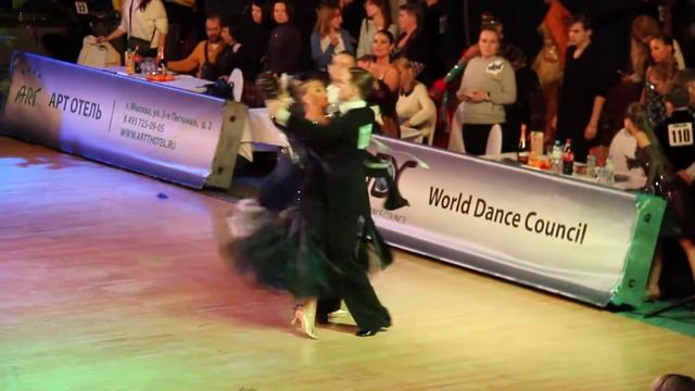 Быстрый фокстрот (квикстеп). Евтушенко Даниил - Потерина Ксения смотреть онлайн