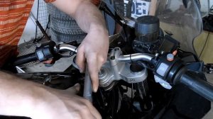 регулировка подшипника рулевой колонки BMW F800 ST