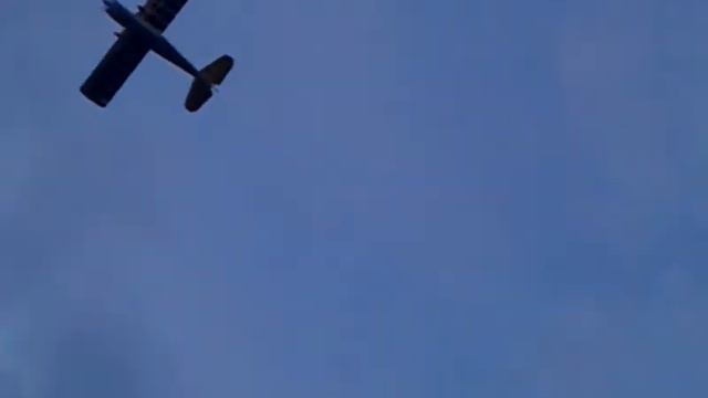 Первый запуск Самолета с рук смотреть онлайн