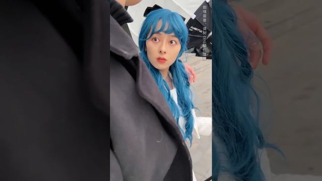 綠茶閨蜜來到宿舍，在背地裡瘋狂說萱萱的壞話，還差點讓萱萱錯失了比賽【歐陽富貴】 смотреть онлайн