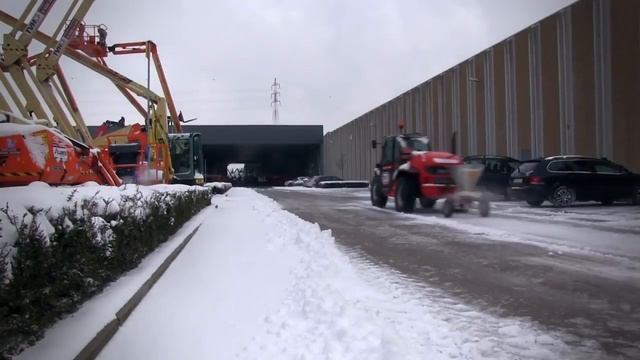 Пескоразбрасыватель для вилочного погрузчика смотреть онлайн