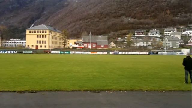 Super cub 1/3 100cc Høyanger Landing смотреть онлайн