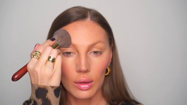 Мини кусочки с курса «Макияж для себя»🔥 Все самое нужное, сложное-простым языком, от А до Я👏🏻 смотреть онлайн