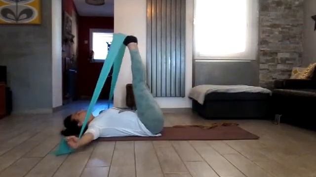 Séance de PILATES смотреть онлайн