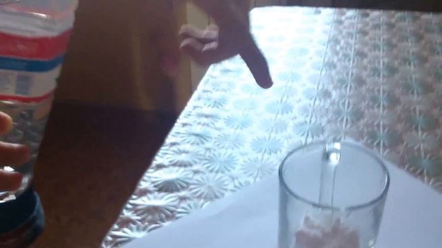 Реакция соды и уксуса. Не для слабонервных! смотреть онлайн