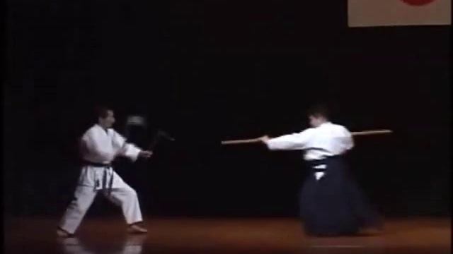 Ikeda Hoshu / Yakusoku kumite kama vs bo смотреть онлайн