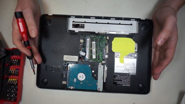 Сброс пароля на биос TOSHIBA L830 сбросить пароль биос ноутбука PASSWORD HARD RESET BIOS JUMPER PIN смотреть онлайн