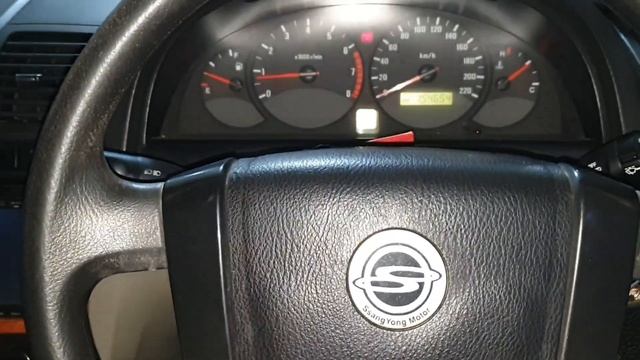 Ssangyong Rexton RX230 A/T 4x4 2003 [Y200] In Depth Review Indonesia смотреть онлайн