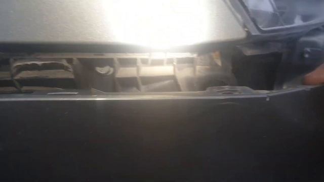 LAMPA PRZÓD DEMONTAŻ COROLLA E12 2002 - 2008 REFLEKTOR WYMIANA JAK ODKRĘCIĆ GDZIE SĄ ŚRUBY TOYOTA смотреть онлайн