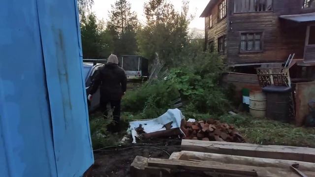 Купили дырявый дом/выживание/холода пришли/передвигаем бытовку своими силами. смотреть онлайн