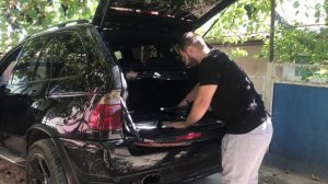 ЧТО ДЕЛАТЬ если разрядился акб на БМВ х5 е53?  Как попасть с BMW X5 e53 по глупости?!