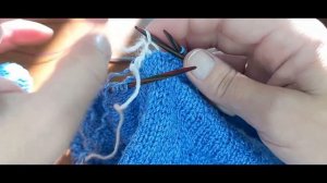 Майка спицами для девочки.Размер 116-122см