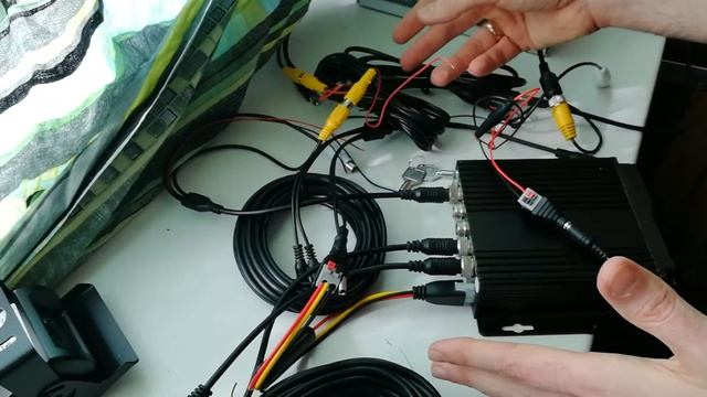 Видеорегистратор Carsmile CM-AHD7708SD с двумя камерами и монитором смотреть онлайн