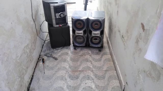MHC GN990 com as caixas SS DX90 смотреть онлайн