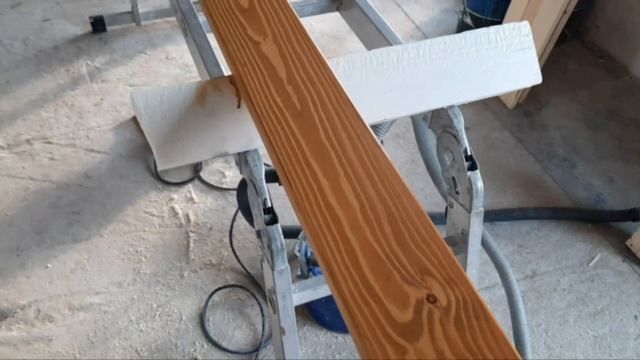 Изготовление и монтаж планкена на фасад дома из газосиликата.