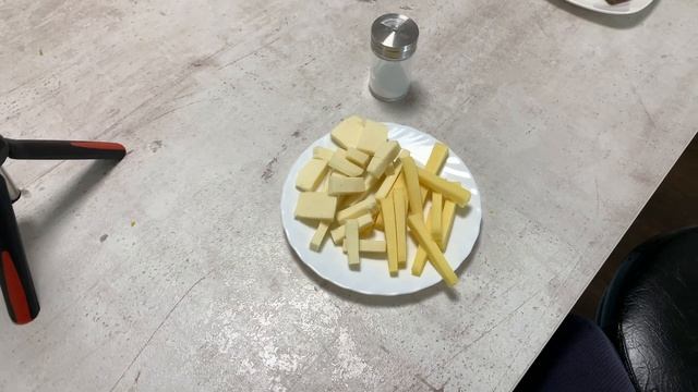 Показываю запасы продуктов в кладовке и холодильнике, как правильно покупать продукты смотреть онлайн