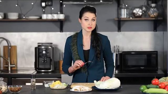 Нежный салат с кальмарами и кукурузой смотреть онлайн