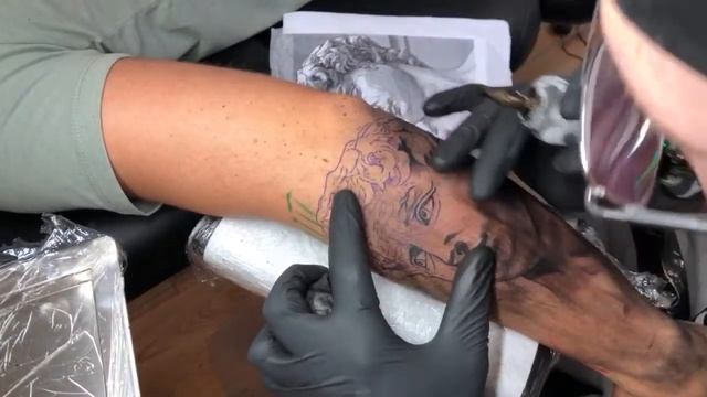 LIVE TATTOO: DAVID (MICHELANGELO)