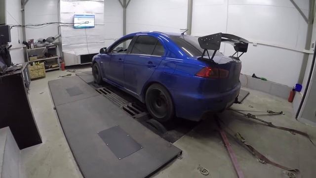 Mitsubishi Lancer Evolution X 700 л с Замер на диностенде смотреть онлайн