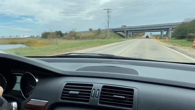 2006 Mercedes-Benz R500 Road Test смотреть онлайн