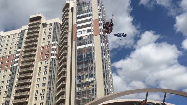 Какие чувства на самом деле испытывают парашютисты при приземлении смотреть онлайн