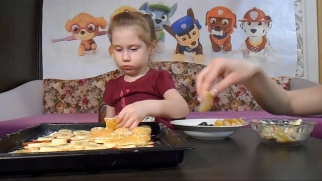 Видео для детей Готовим Вместе. - DIY САМАЯ СЛАДКАЯ ПИЦЦА В МИРЕ София Прекрасная смотреть онлайн