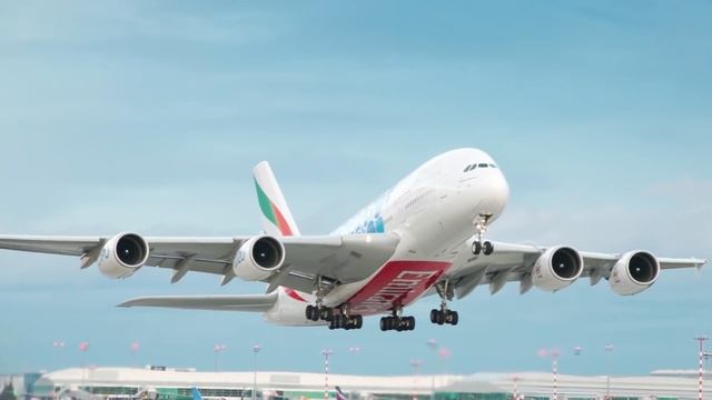 Connecting the world | Emirates Expo 2020 fleet flies high | Emirates Airline смотреть онлайн