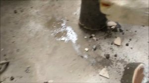 Как бурим отверстия в стенах и ставим вытяжки