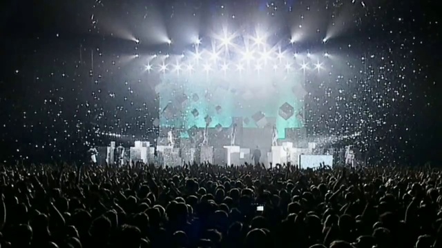 Pet Shop Boys // All over the world смотреть онлайн