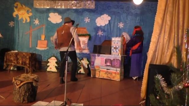 СКАЗКА ПРО ИВАНА ДУРАКА, БАБУ ЯГУ, ЛЕТАЮЩИЙ ВАЛЕНОК И УТОПЛЕННЫЙ СМАРТФОН смотреть онлайн