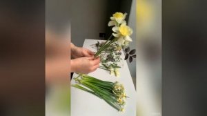 Маленький букет из Нарциссов