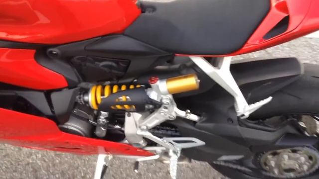 Ducati 1199 walkaround... смотреть онлайн