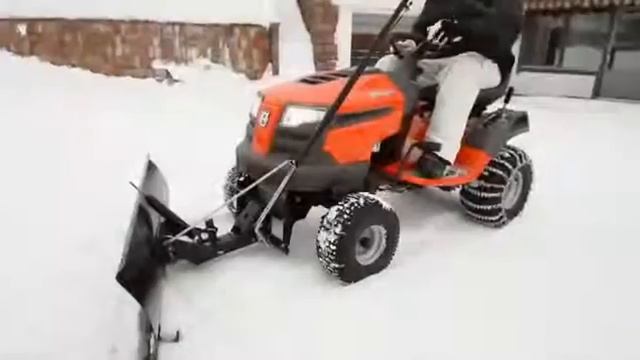 Снегоуборочный отвал для тракторов Husqvarna смотреть онлайн