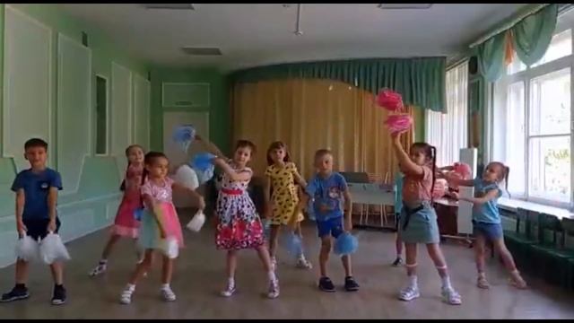 Флешмоб ко Дню флага России. МАДОУ "Детский сад №48" г. Северск - 2021 смотреть онлайн