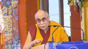 Далай-лама и Ричард Гир . "Больше, чем религия"