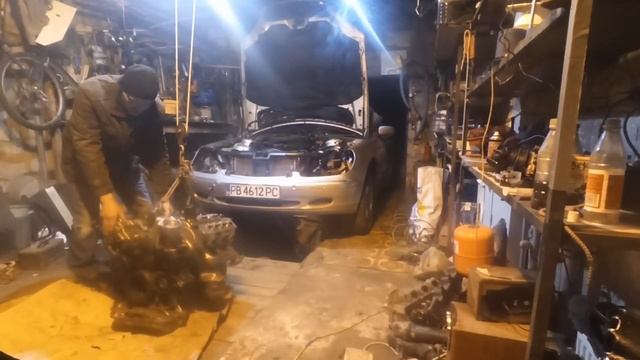 замена двигателя Мерседес w220s320 м112 смотреть онлайн