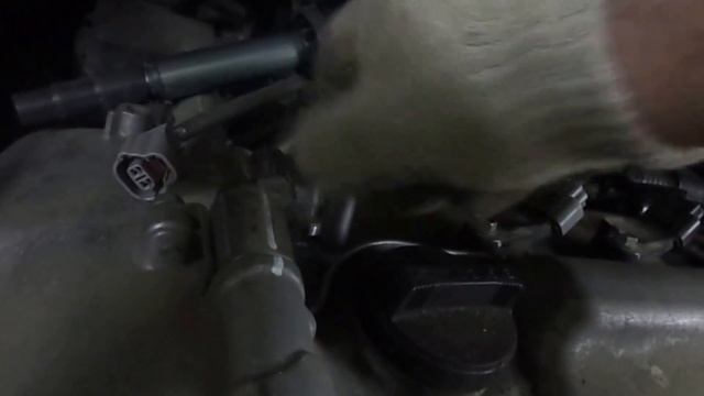 TOYOTA COROLLA замена свечей зажигания, тонкости и нюансы смотреть онлайн