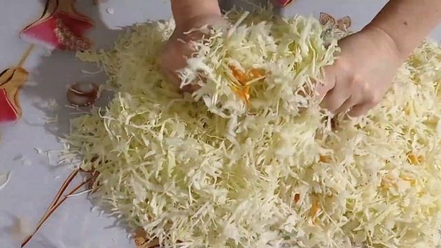 Квашеная капуста ! Хрустящая и сочная ! смотреть онлайн