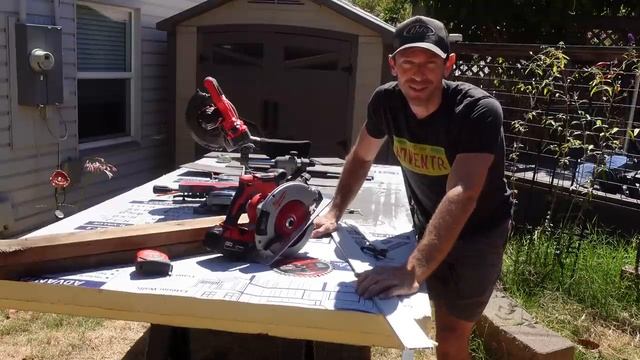 Transforming my shed from a DISASTER ZONE into a DREAM studio смотреть онлайн