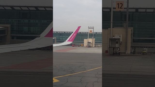 Zvartnots Airport. December 2022 смотреть онлайн