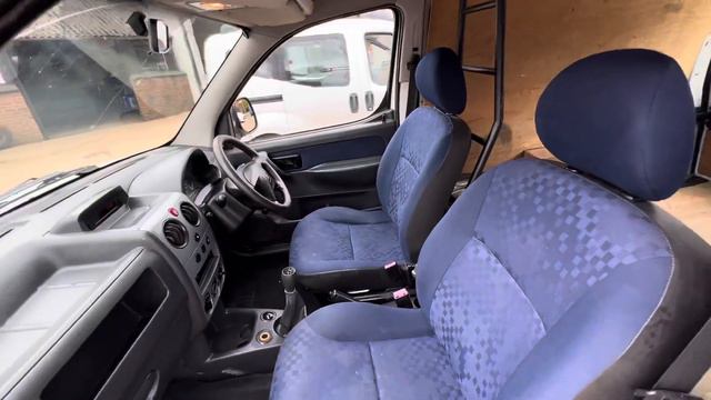 Peugeot Partner 1.6 HDi 600LX 4dr смотреть онлайн