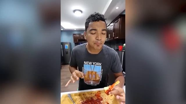 MAMÁ LAIN SIEMPRE LE GUSTA COMPLICAR TODO| LOS TIKTOK MAS VIRALES DE ALFREDO LARIN смотреть онлайн