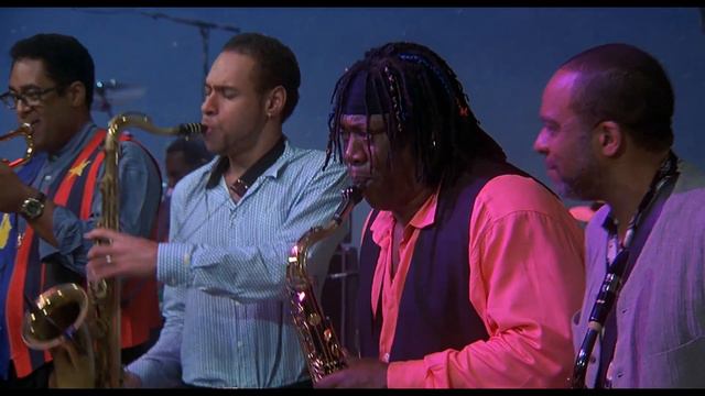 How Blue Can You Get? (ft. B.B. King) | Blues Brothers 2000 | TUNE смотреть онлайн