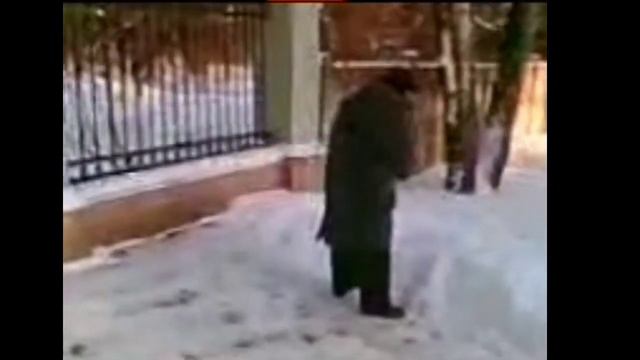 Какой плохой мальчик. А кто же это?
Бэтмен!!!!(Оригинал) смотреть онлайн