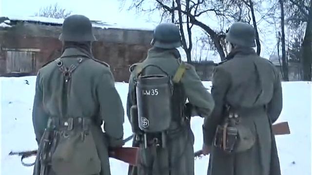 Реконструкция событий героической обороны Дома Павлова в Переславле смотреть онлайн