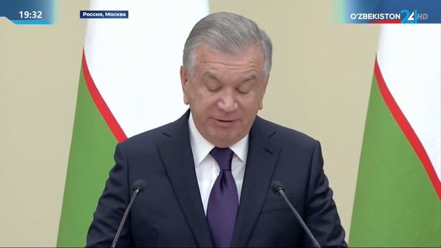 Шавкат Мирзиёев посетил сквер Ислама Каримова в Москве смотреть онлайн