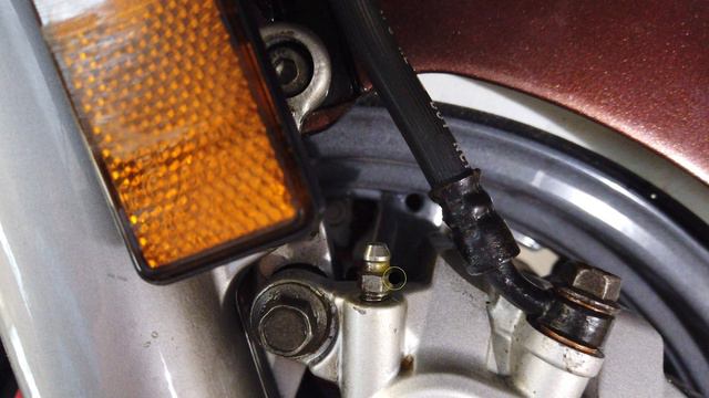 2023 - Yamaha Royal Star Venture XVZ 1300 TF Oil leakage смотреть онлайн